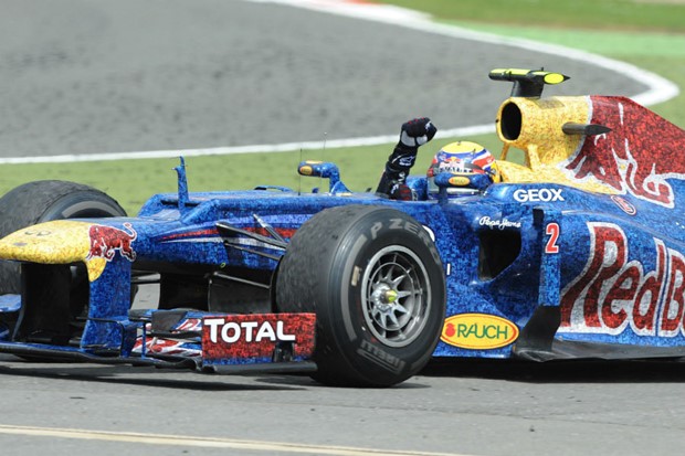 Webber pred kraj utrke nadmudrio Alonsa i slavio na Silverstoneu