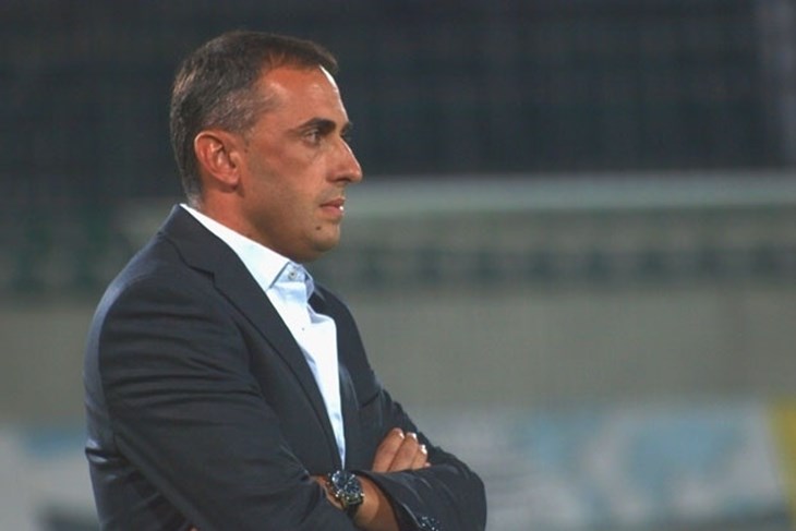 Navijači Levskog potjerali trenera Peteva: "Čime sam to zaslužio, nisam kriminalac?"