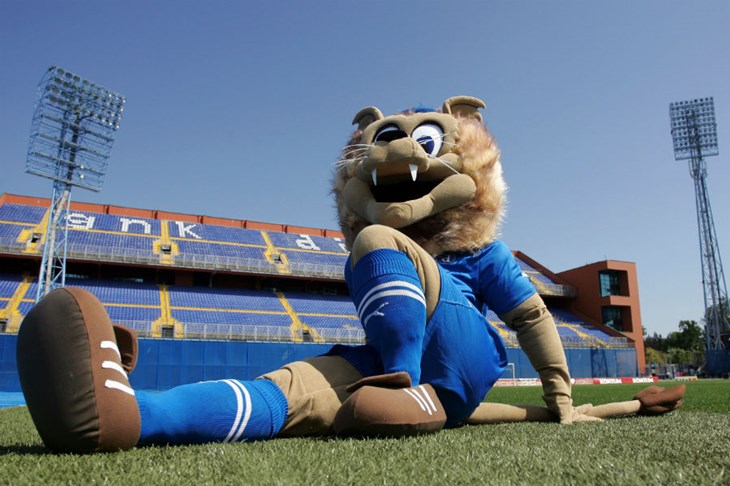 Kocke su bačene, Plavko ne ljuti se...