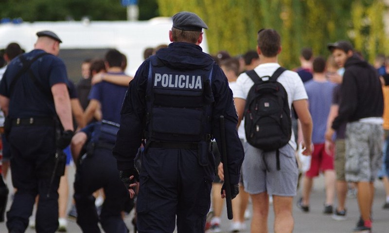 Hrvatski policajci pomažu francuskim kolegama tijekom Eura