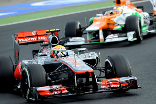 Hamiltonu oba treninga, Schumacher ponovno završio u zidu