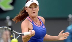 Aktualna finalistica Wimbledona zapela već u prvom kolu, Šarapova nemilosrdna