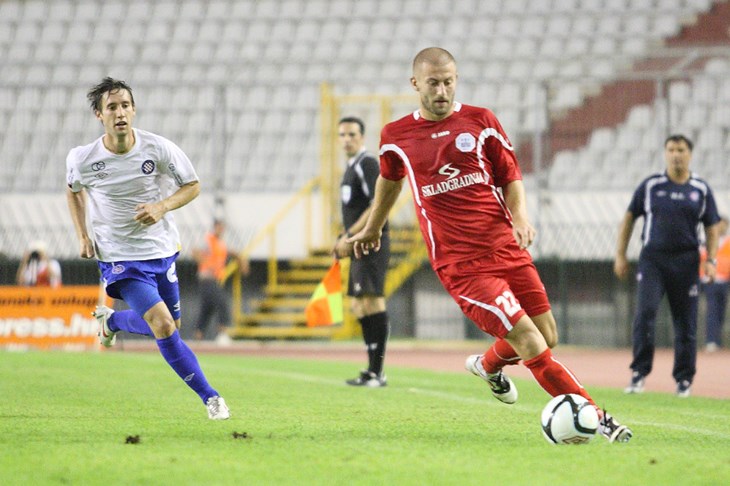 Slaven u živom blatu i dalje bez pobjede, Split opet s isključenim igračem