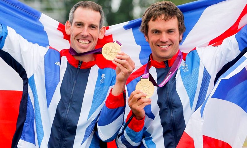 Odličan dan za domaćina, Hoyu peto zlato, Slovencima nova medalja