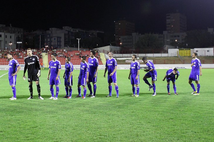 Slaven Belupu sude Nizozemci, Baski zatvaraju trening