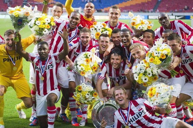 PSV pobijedio Ajax za novi trofej, Raul strijelac u debiju