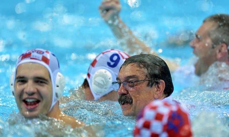 Zašto su vaterpolisti uspjeli zlatom okruniti svoju dominaciju, a rukometaši nisu?