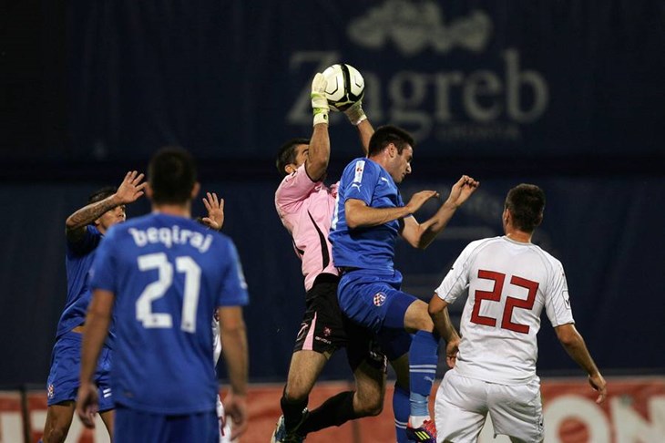 Dinamo riješio utakmicu u osam minuta, Zagreb sa šest lopti u mreži napustio Maksimir