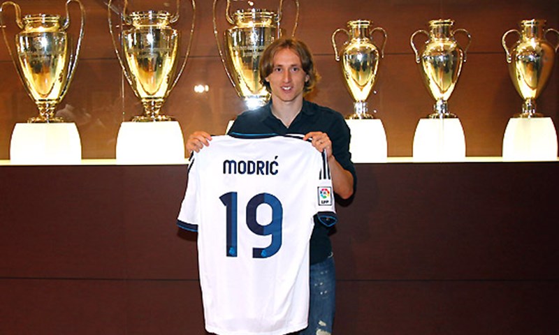 Luka Modrić izabrao dres Reala s brojem 19