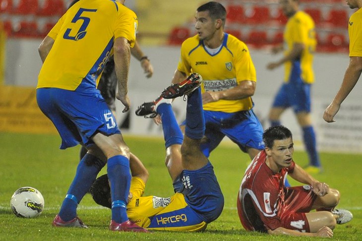 Pehar zabio za važna tri boda Splita, susret ponovno prekinut zbog nestanka struje