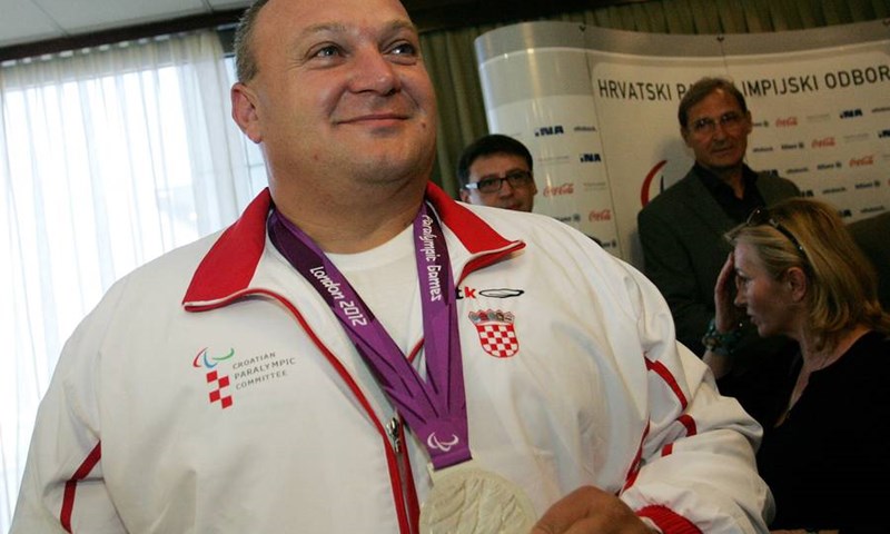 Kralj: "Pomagat ću drugim sportašima da se probaju vinuti u nebesa"