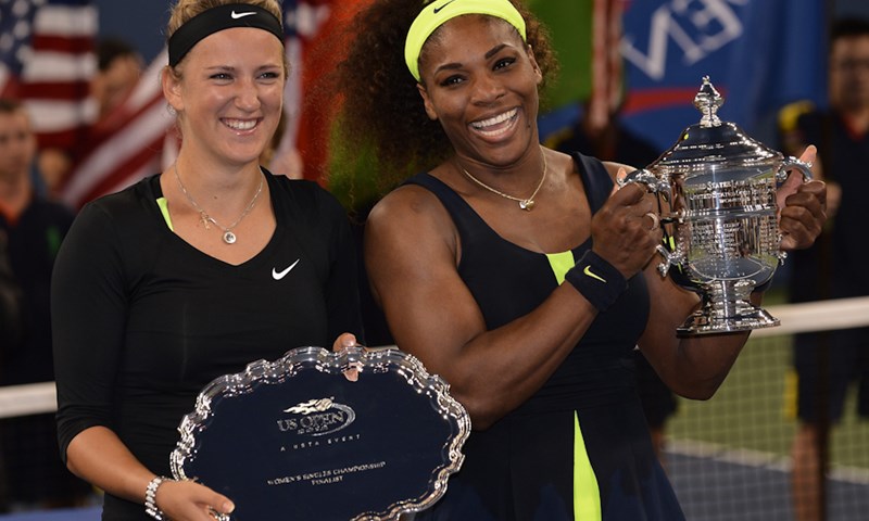 Serena Williams pred svojom publikom osvojila 15. Grand Slam, Azarenka servirala za meč