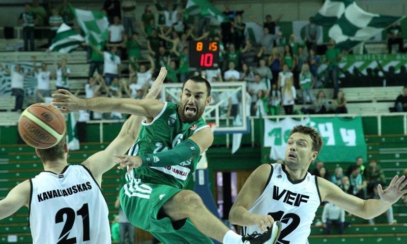 Popović briljirao u finalu protiv VEF Rige, Perasović i dalje ne zna za poraz