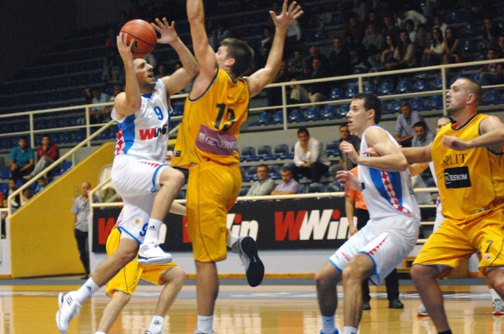 Sjajno šutersko poluvrijeme Širokom donijelo uvjerljivu pobjedu protiv Splita