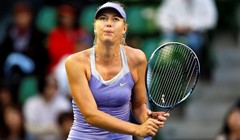 Azarenka umorna od naporne sezone, Šarapovu nadigrala Stosur, u "vatri" još uvijek Radwanska