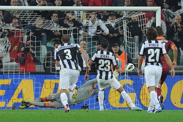 Video: Juventus zabio tri pogotka u osam minuta i ispratio Romu iz Torina s visokih 4:1