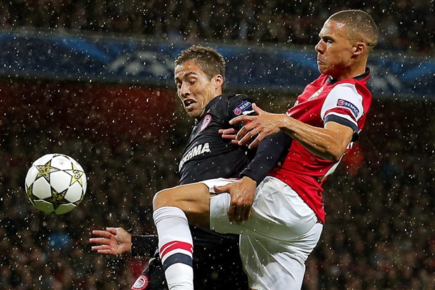 Video: Arsenal pogocima Gervinha, Podolskog i Ramseyja do vodstva u skupini