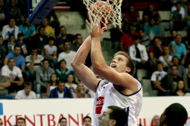 Cibona prekinula negativu protiv Partizana, sjela prva pobjeda