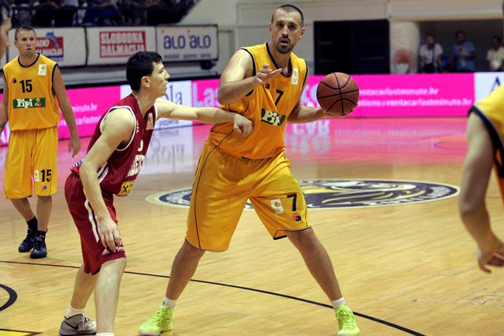 Vujčić: "Svi su igrači imali opcije za otići, a nitko nije želio. Ponosan sam što sam dio ove momčadi"