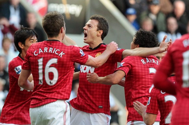 Video: Manchester United s dva kornera riješio derbi u Newcastleu, Cleverley dokrajčio Svrake