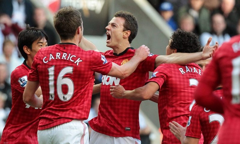 Video: Manchester United s dva kornera riješio derbi u Newcastleu, Cleverley dokrajčio Svrake