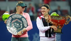 Azarenka dominantno do naslova u Pekingu