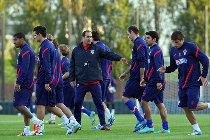 Štimac: "Zanima me samo pobjeda, možda ponovno iznenadim sa sastavom"