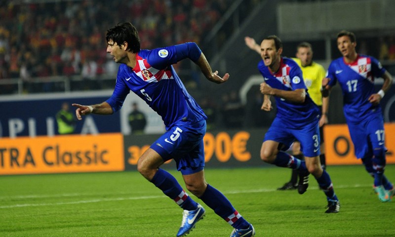 Ćorluka i Rakitić odnijeli Hrvatsku do preokreta i velika tri boda u Skoplju