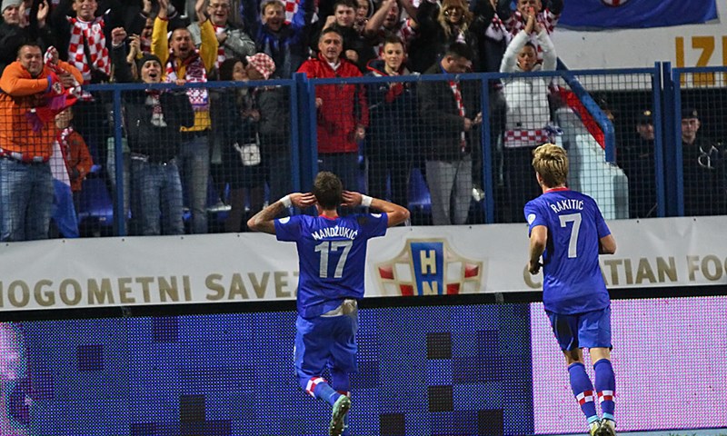 Efektnim pogotkom Mandžukić zadržao čelo bundesligaških strijelaca, Rakitić potvrdio odličnu formu