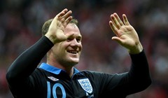 Video: Rooney neraspoloženim Englezima donio bod u Varšavi