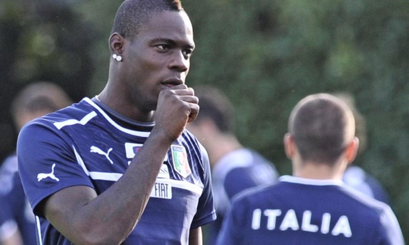 Balotelli: "Nemam problema s Mancinijem, volimo se"