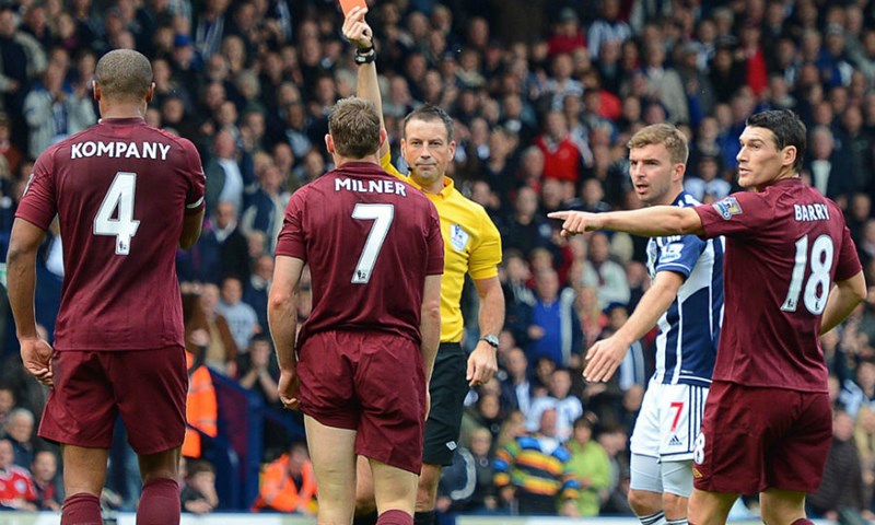 Video: Džeko donio pobjedu Građanima s igračem manje, Liverpool do prve pobjede na Anfieldu