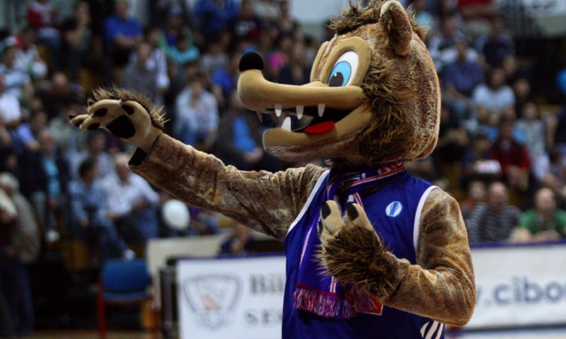 Smush Parker predvodio Cibonu do uvjerljive pobjede nad Szolnoki Olajom