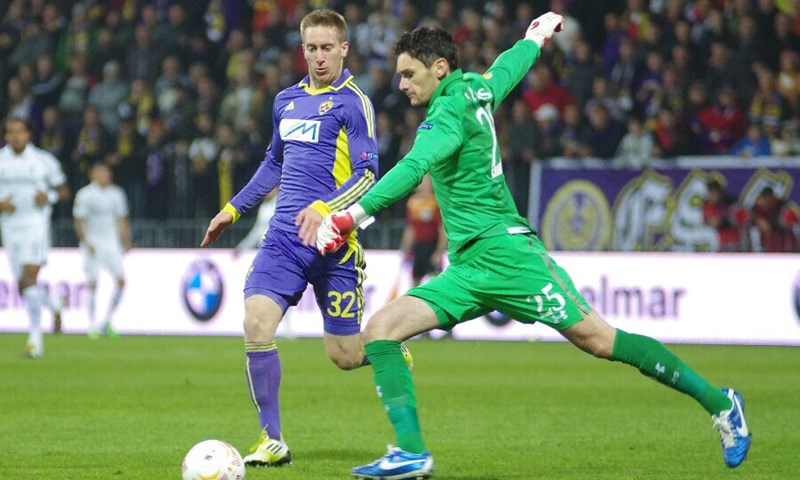Lloris: "Imam previše respekta prema Tottenhamu da bih razmišljao o prelasku u Arsenal"