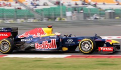 Sebastian Vettel  44 tisućinke brži od momčadskog kolege za 35. pole u karijeri