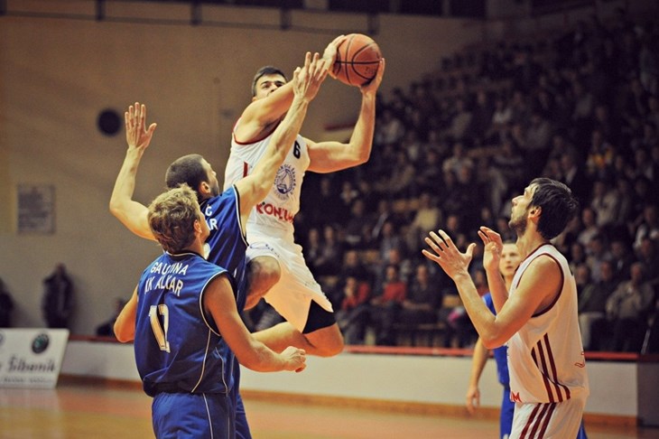 Ross, Butorac i Čakarun predvodili Jolly do druge ovosezonske pobjede