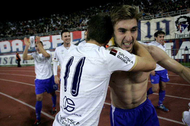 Hajduk do pobjede uz isključenog igrača, težak posao za Slaven u uzvratu