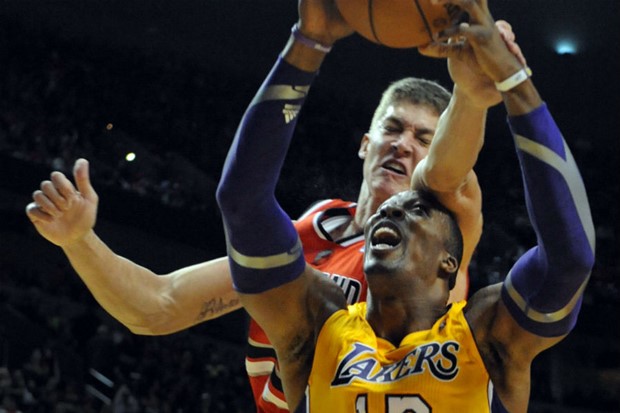 Video: Lakersi izgubili i drugu, Harden se predstavio "trpanjem" i pobjedom u Detroitu