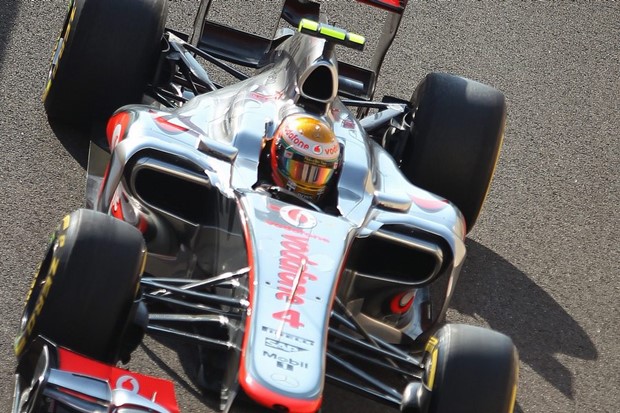 Hamiltonu pole, Vettelu drugi, Alonsu četvrti startni red