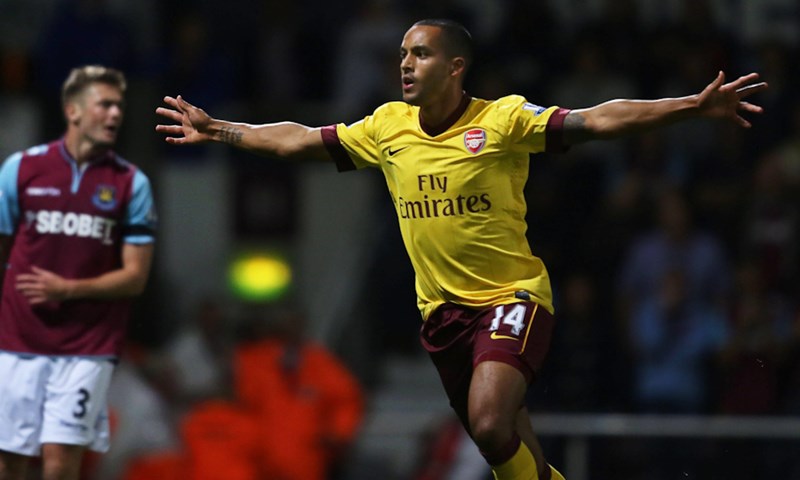 Walcott: "Današnji napad Arsenala bolji je od Bergkampa, Henryja, Piresa..."