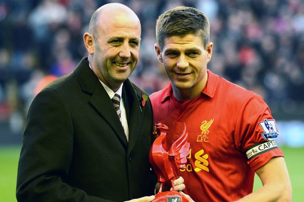 Gerrard pred jubilarnim nastupom za Englesku