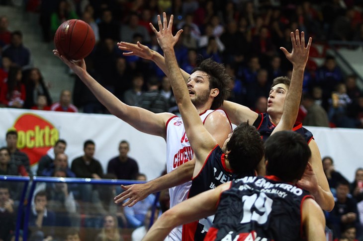 Cedevitina prva euroligaška pobjeda, Caja pala u Zagrebu