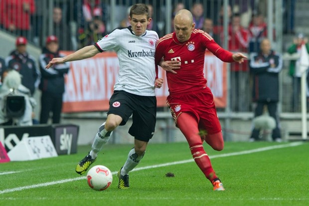 Video: Bayern bez velike igre svladao Eintracht, Lewandowski s dva gola donio slavlje Borussiji