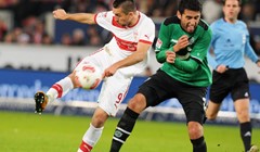 Stuttgart protiv Hannovera do 57. minute vodio 2:0, pa u idućih 16 primio čak četiri pogotka