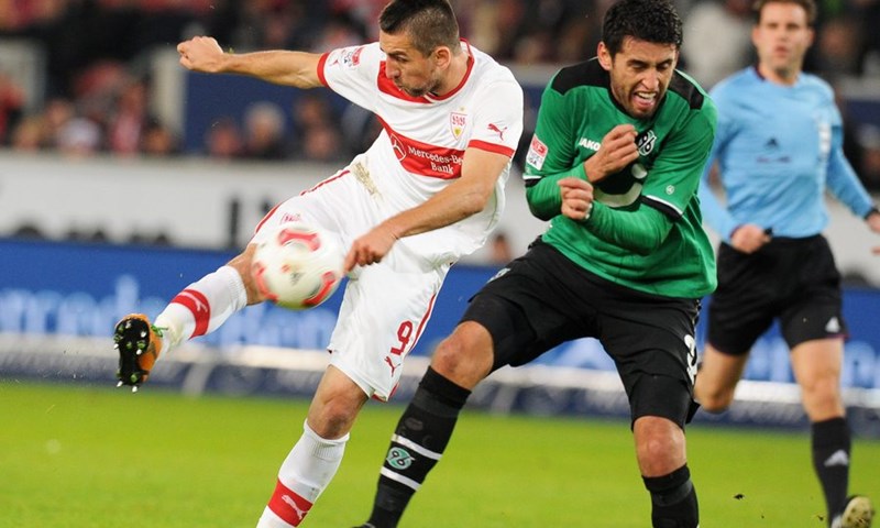 Stuttgart protiv Hannovera do 57. minute vodio 2:0, pa u idućih 16 primio čak četiri pogotka