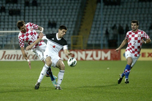 Mladen Bartulović s dva gola predvodio Karpaty i nanio drugi poraz Šahtaru