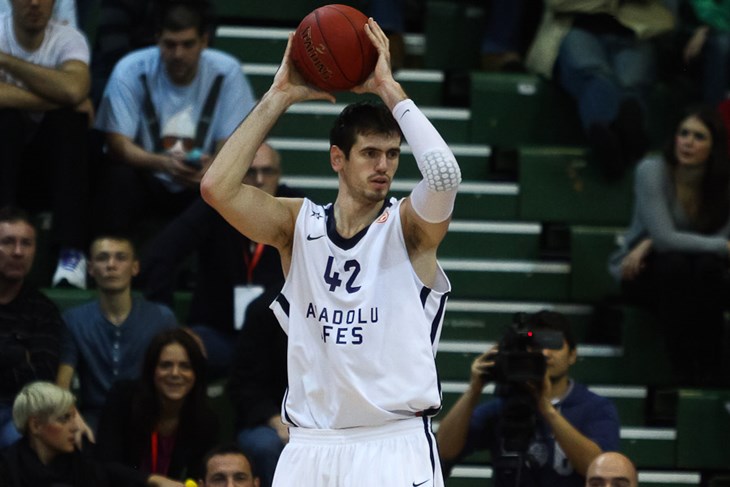 Efes iskoristio Nachbarovu slabu večer i upisao uvjerljivu pobjedu u Bambergu