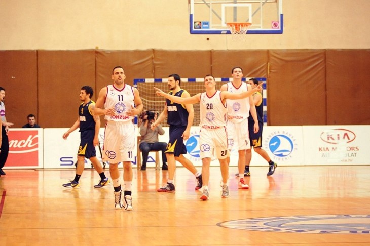 Jolly JBŠ nastavio svoj niz, Zagreb pao na Baldekinu