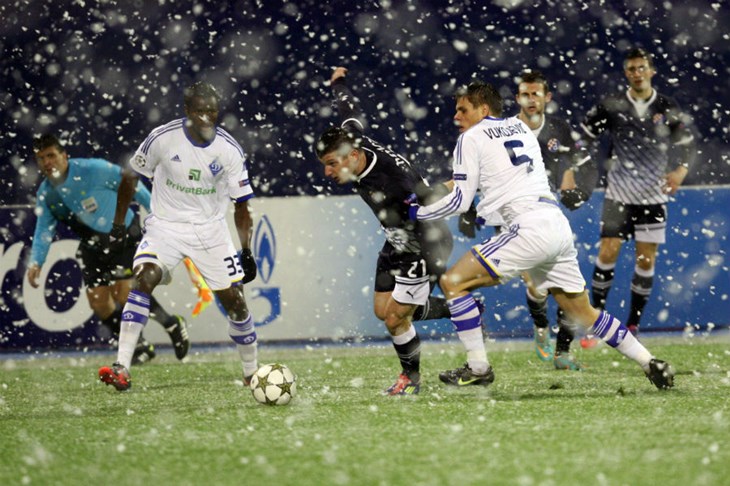 Video: Snježne radosti na Maksimiru: Happy end Dinamove priče u Ligi prvaka!