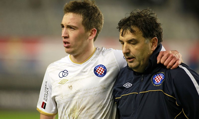 Krstičević nagrađuje mlade, Maloča samo u inozemstvo, Jelavić pred potpisom